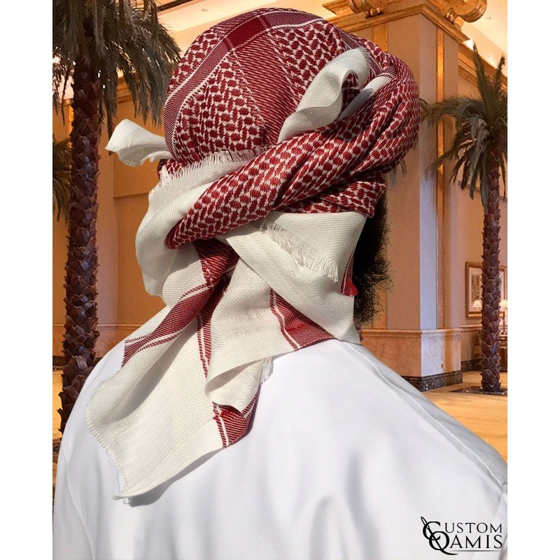 Shemagh d'hiver de couleurs crème et rouge