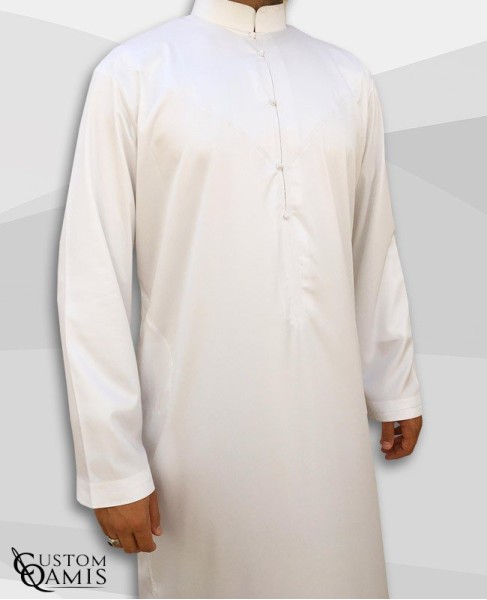 Qamis Emirati Tissu Precious Blanc Satiné Col Bahraini 