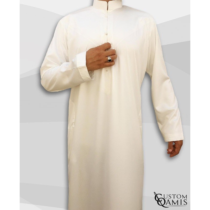 Qamis Emirati Tissu Precious Crème Satiné Col Bahraini 