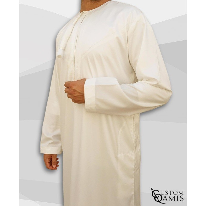 Qamis Omani Tissu Precious Crème Satiné