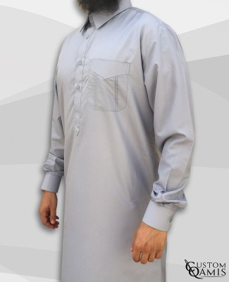 Classic Qatari Thobe light grey Platinium Fabric