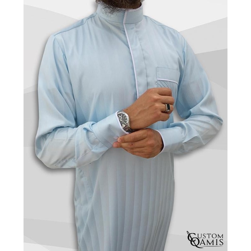 Qamis Edge tissu Royal : Gris bleuté clair à rayures et blanc satiné