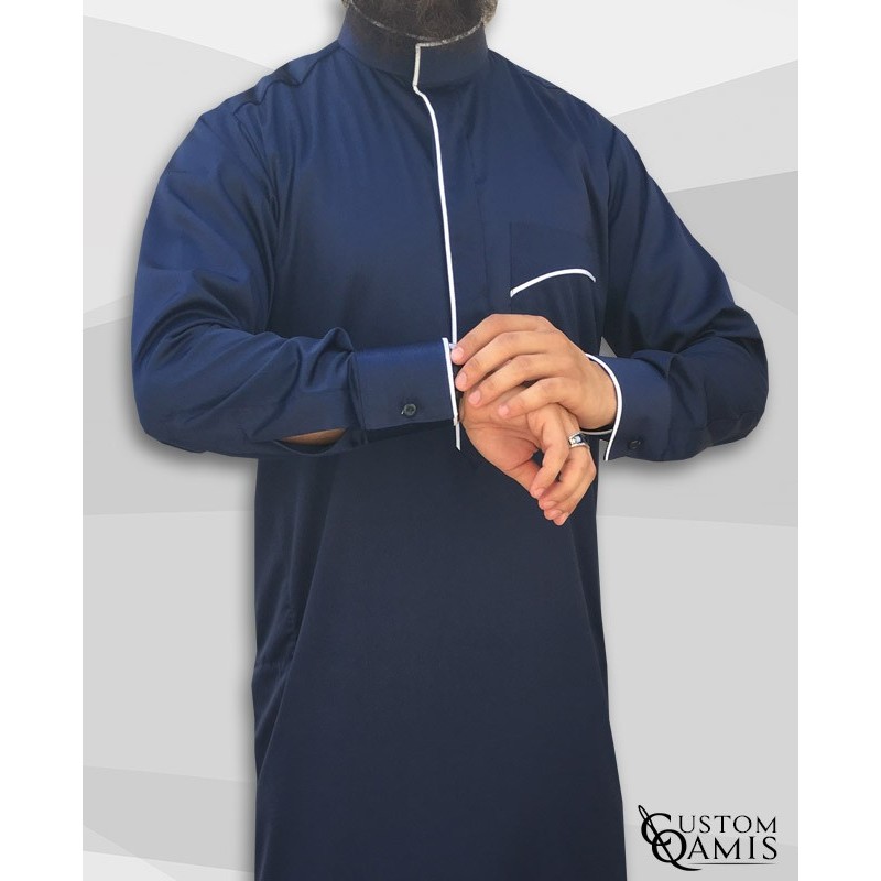 Qamis Edge tissu Platinium bleu marine et blanc avec manchettes