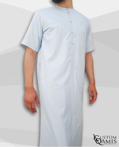 Qamis Emirati tissu Platinium bleu ciel manches courtes