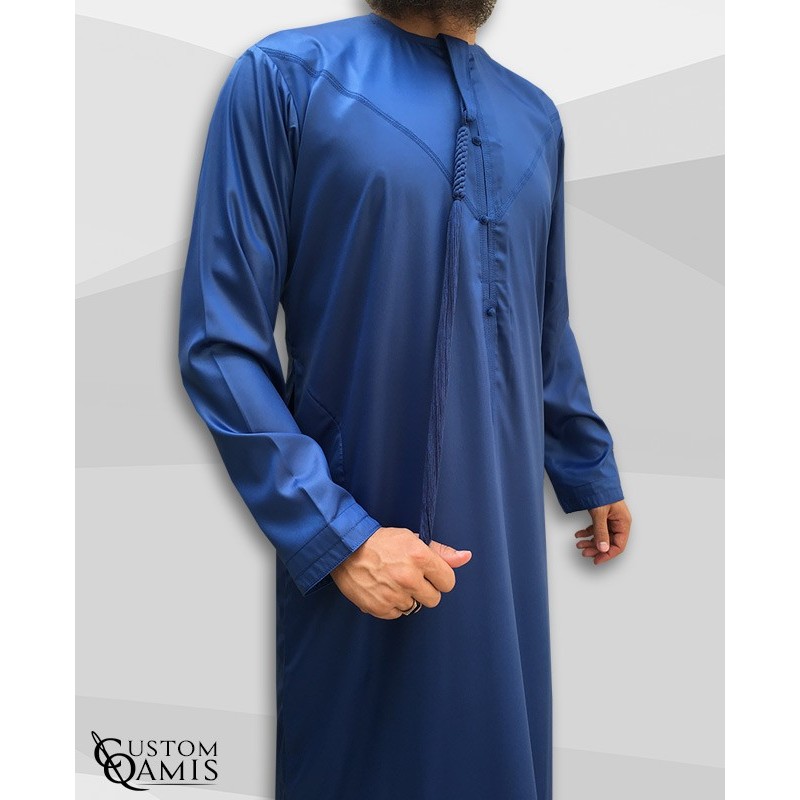 Qamis Emirati tissu Precious bleu roi satiné avec tarboucha détachable 