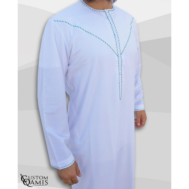 Qamis Emirati tissu Precious blanc satiné avec tarboucha détachable avec broderie vert 