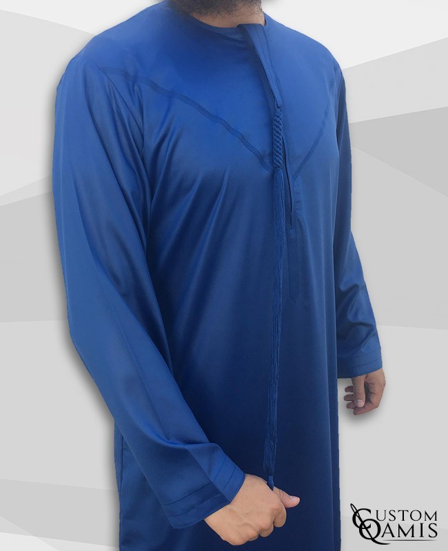 Qamis Emirati tissu Precious bleu roi mat avec tarboucha détachable et fermeture à zip (fermeture éclair)  