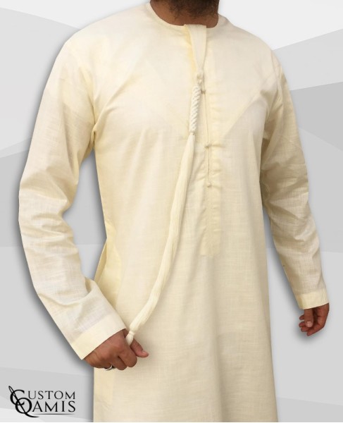 Qamis Emirati tissu Linen jaune clair avec tarboucha détachable 