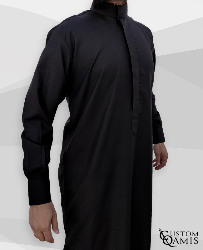 Qamis Classic Saoudi noir Tissu Sping avec manchettes