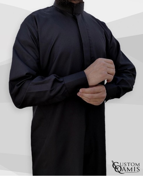 Qamis Classic Saoudi noir Tissu Sping avec manchettes