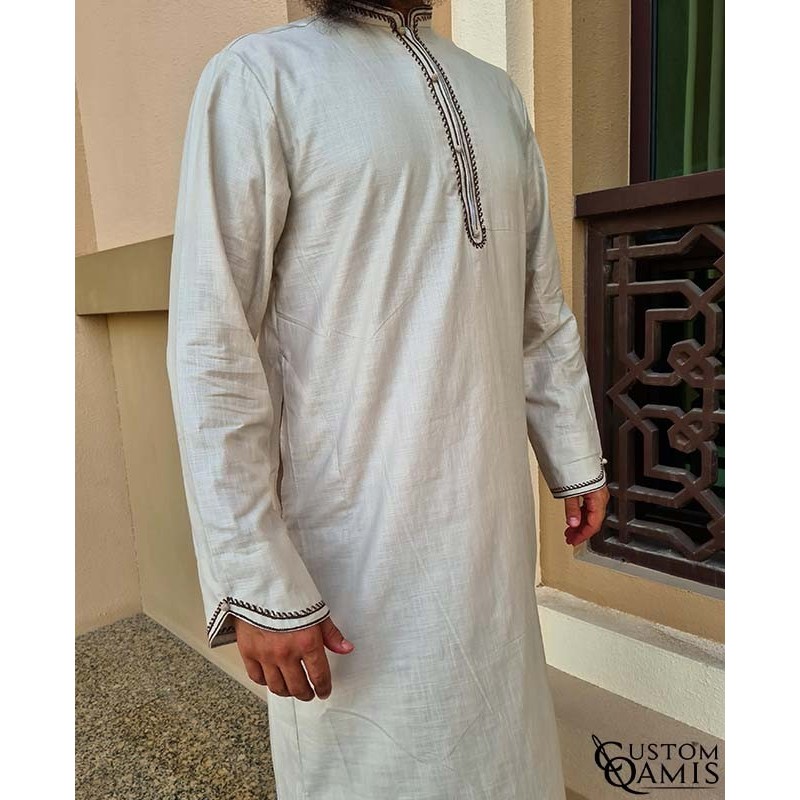 Qamis Al Masaf tissu Linen : Beige avec broderie noir