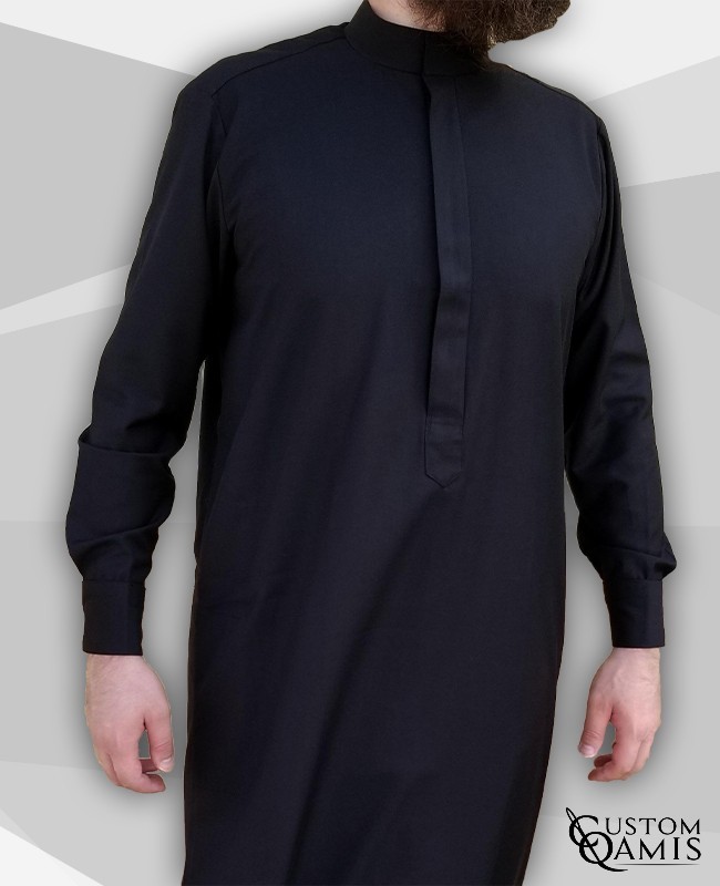 Qamis Classic Tissu Cashmere Wool noir avec col Saoudi