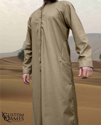 Qamis Emirati tissu Cashmere Wool Beige avec Tarboucha 