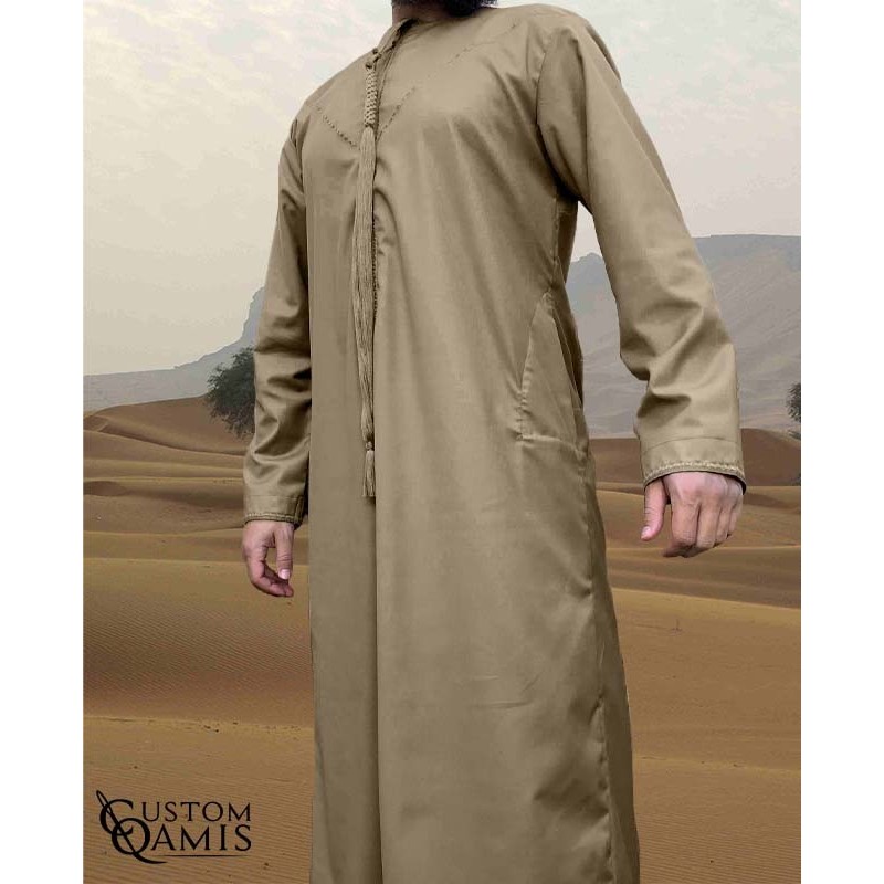 Qamis Emirati tissu Cashmere Wool Beige avec Tarboucha 