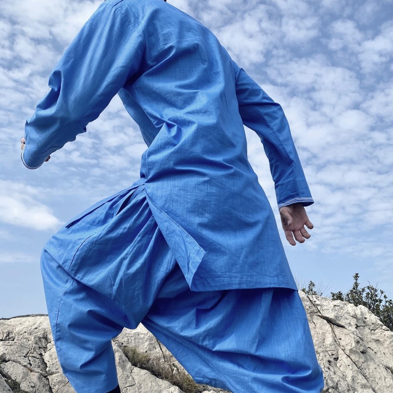 Qamis Al Masaf coupe tunique tissu Linen Bleu Saphir avec broderie