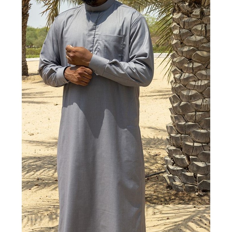 Qamis Saoudien Tissu Cashmere Wool  Gris clair (tissu costume) avec manchettes