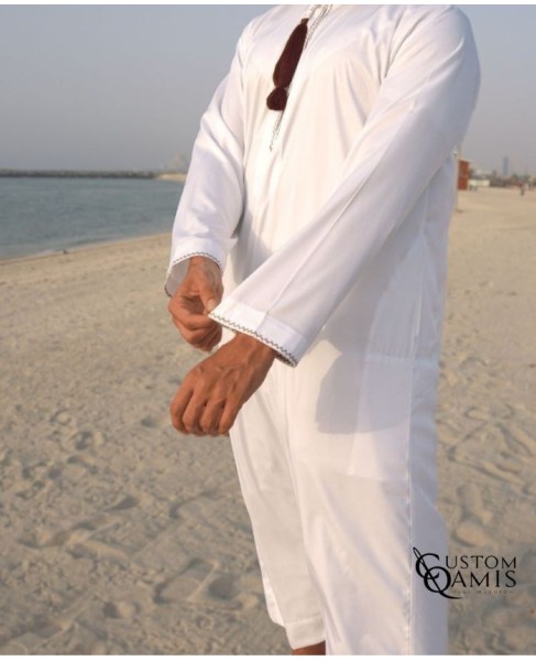 Qamis Omani Tissu Precious couleur blanc matt