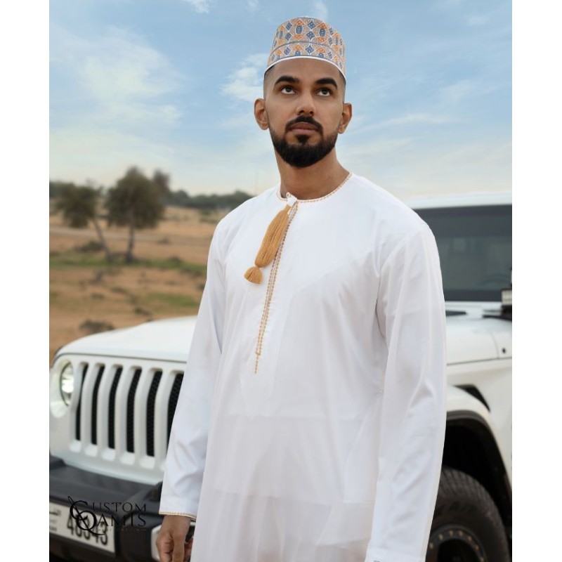 Qamis Omani Tissu Luxury Blanc Matt Broderies Jaune