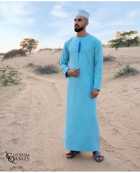 Qamis Omani tissu Linen Turquoise Broderie Bleu